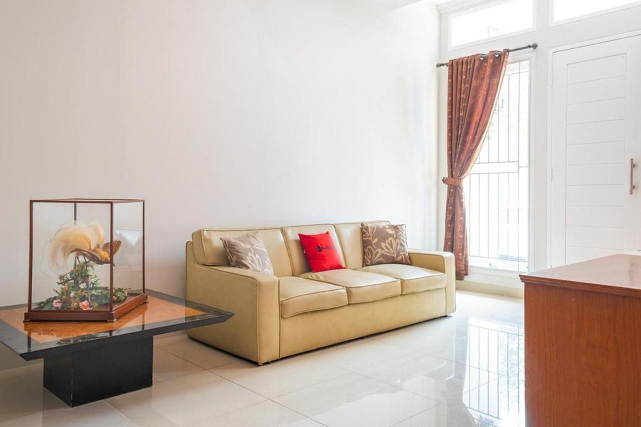 Hotel Reddoorz Near Siloam Karawaci 3 Tangerang Exteriér fotografie
