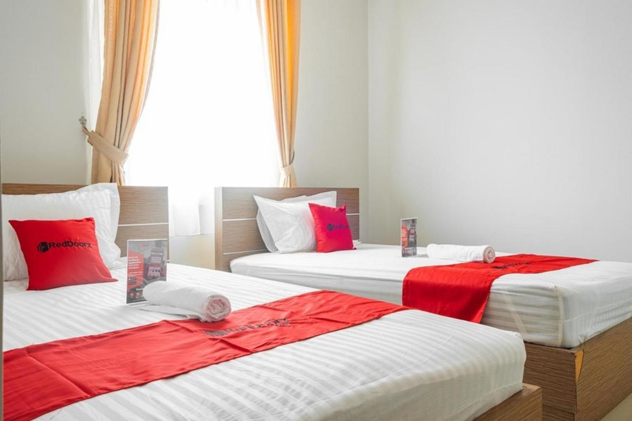 Hotel Reddoorz Near Siloam Karawaci 3 Tangerang Exteriér fotografie