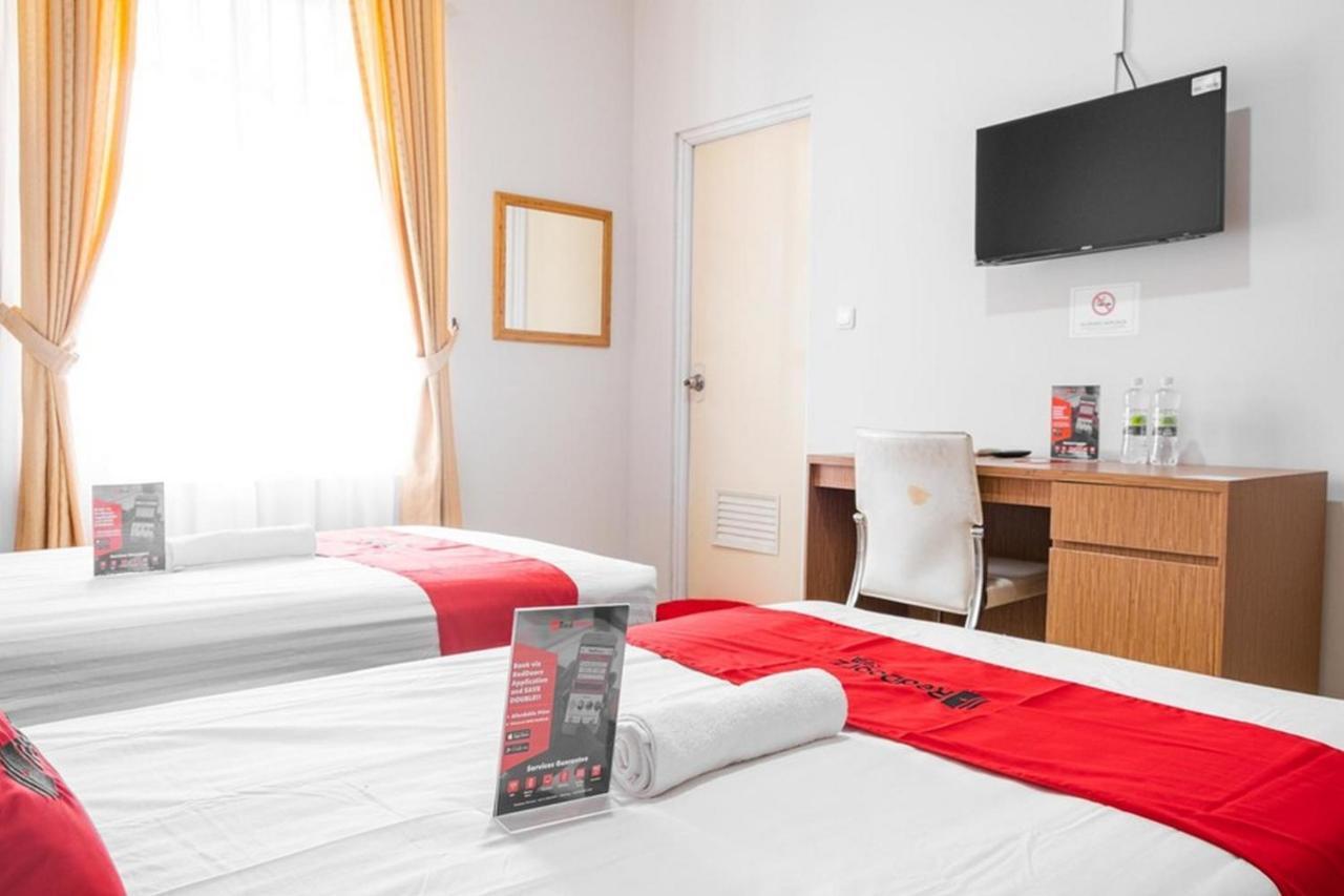 Hotel Reddoorz Near Siloam Karawaci 3 Tangerang Exteriér fotografie